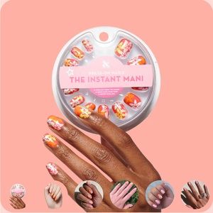 Extra Short “Bikini Bottoms” Olive & June Press-On Nails